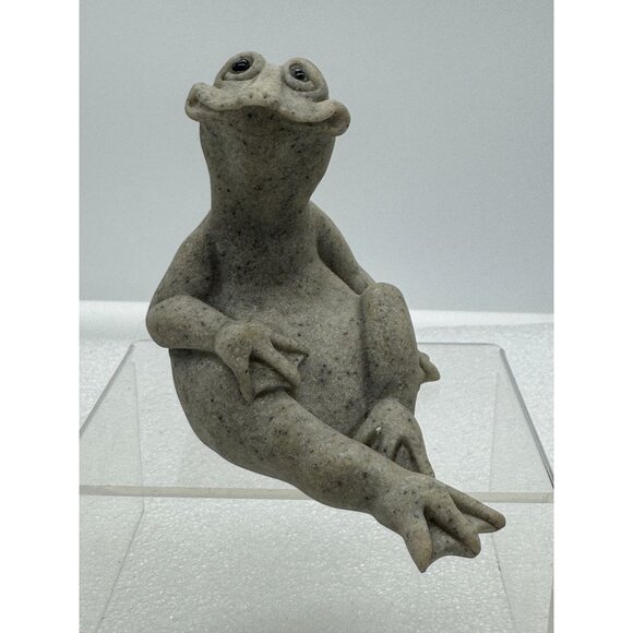 Second Nature Design Quarry Critters Freddie the Frog Figurine - Picture 1 of 6